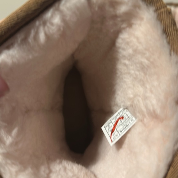 UGG Classic Short New Heights - Picture 7 of 9